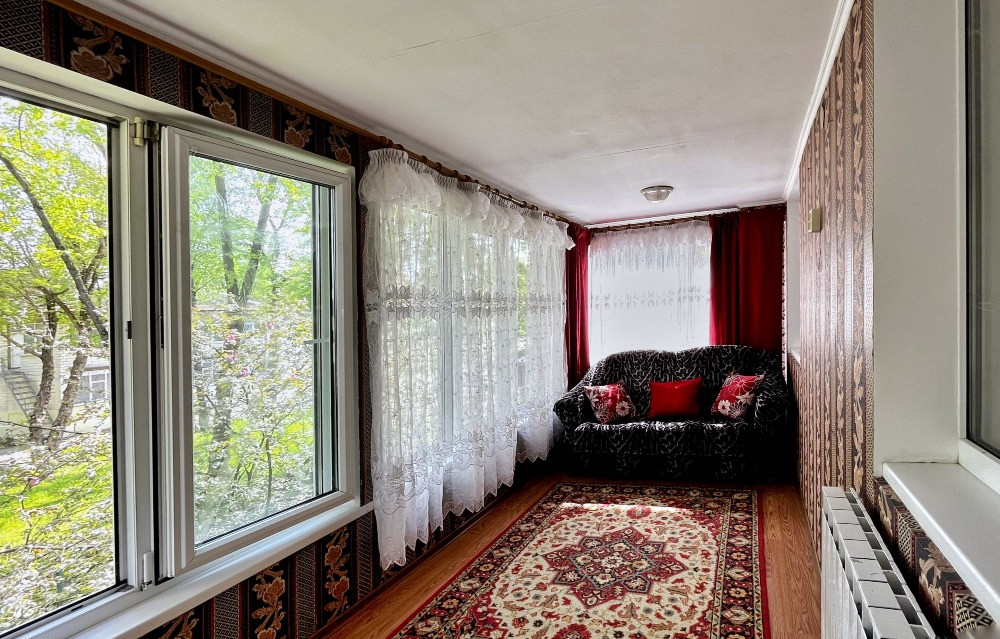 Подобово біля інст. Шалімова , Солом'янський Київ - зображення 2