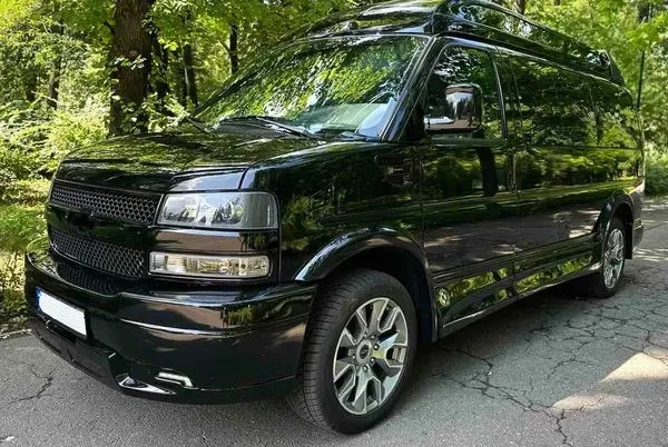 378 Микроавтобус Chevrolet Express аренда с водителем Київ - зображення 1