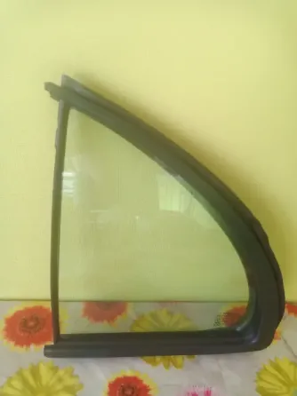 Скло Nissan Mikra K13 Київ