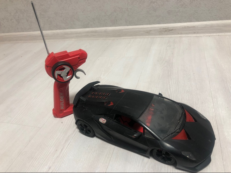 іграшкова машинка на радіо управлінні б/у чорного кольору Киев - изображение 1