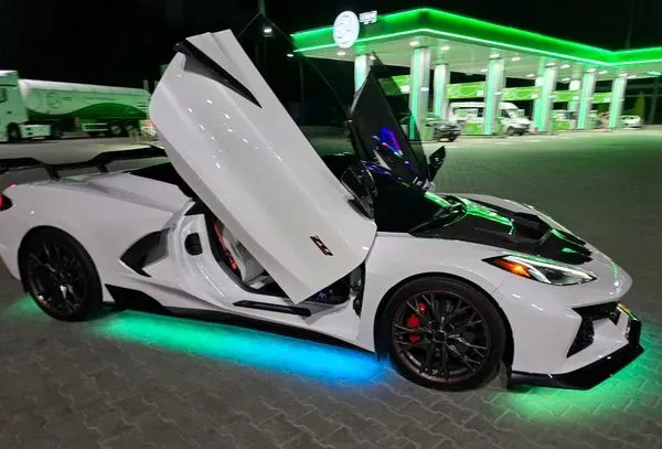 366 Кабриолет на свадьбу фотосессию Chevrolet Corvette белый аренда Київ - зображення 7