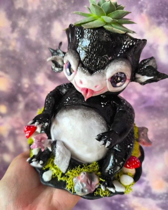 Кашпо из полимерной глины Хранитель дома Харьков - изображение 1