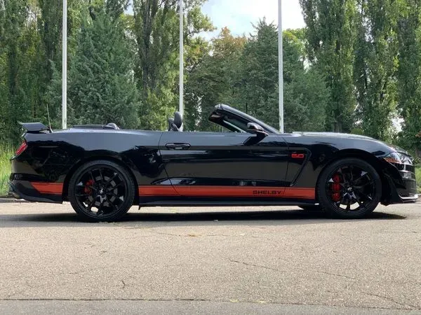 427 Прокат кабриолет Ford Mustang GT 5.0 черный в Киеве Київ - зображення 5