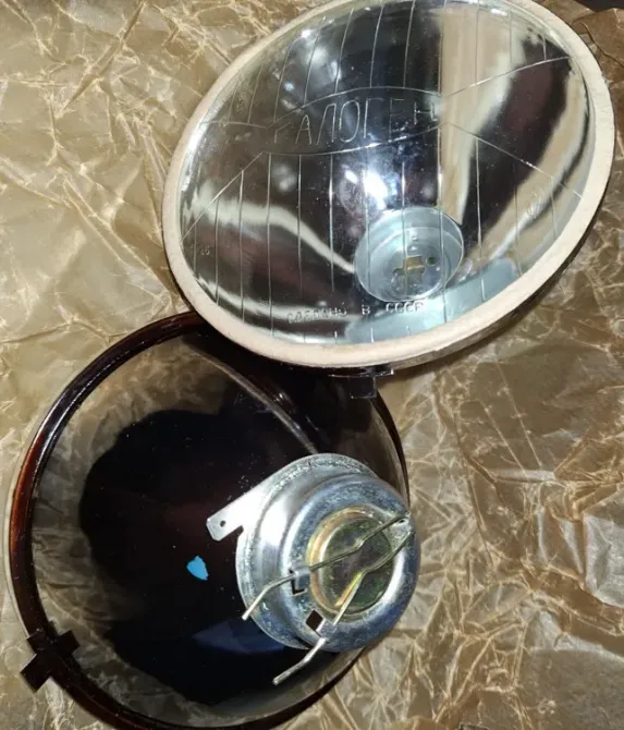 Оптика фари на Ваз Галоген 17.3711201 Сумы - изображение 1