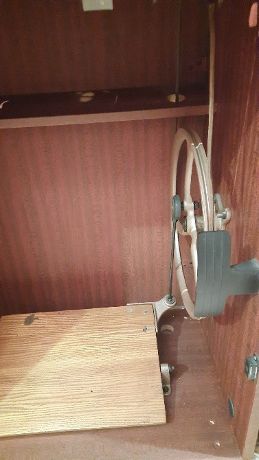 Ножная швейная машинка "Подольск"142 Харьков - изображение 4