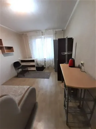 Пр.Б.Хмельницького, кінцева 136й маршрутки, продам 1к.кв, 5/9 ремонт Днепр