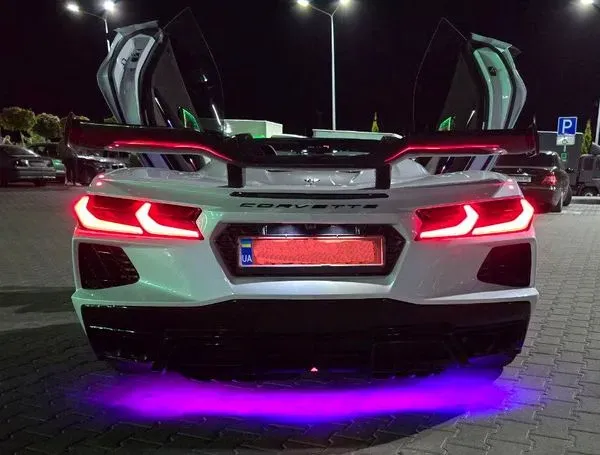 366 Кабриолет на свадьбу фотосессию Chevrolet Corvette белый аренда Київ - зображення 8