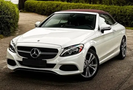 081 Прокат Mercedes-Benz C300 Cabrio белый без водителя в Киеве Киев
