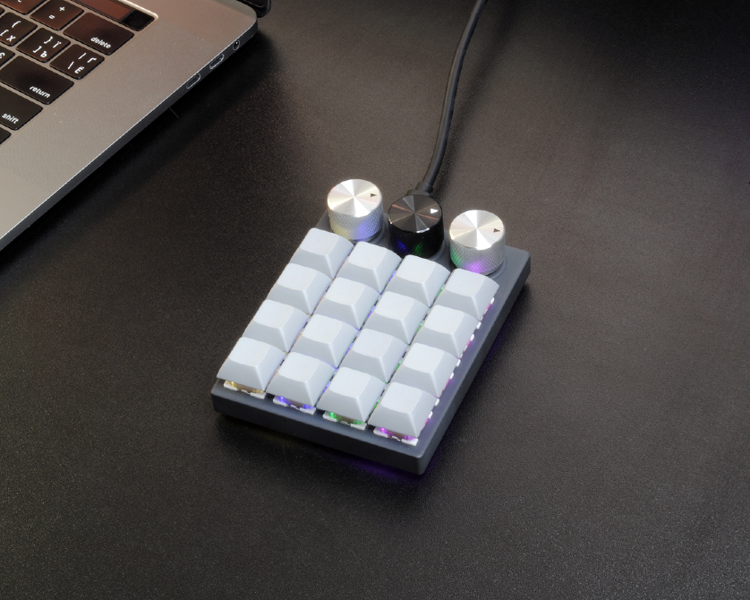 Макропад M-One з механічними свічами, Rgb підсвіткою і крутилками Івано-Франківськ - зображення 4