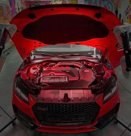 419 Audi TT RS красная для фотосессии съемки аренда Киев - изображение 6