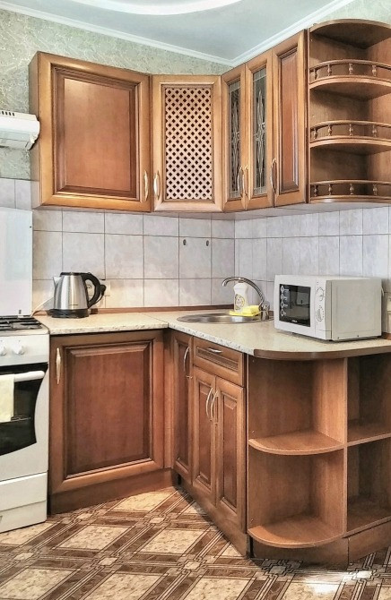 Подобово біля інст. Шалімова , Солом'янський Київ - зображення 1