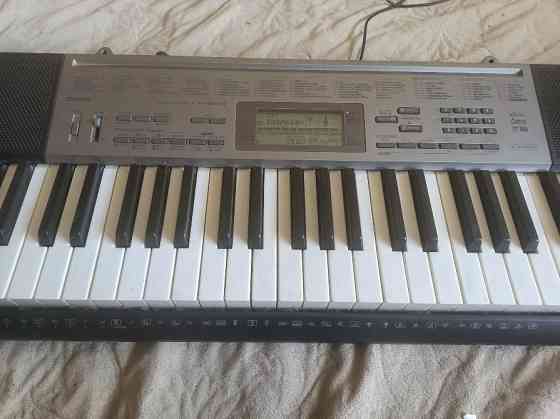 Продам синтезатор casio lk-240 Одесса