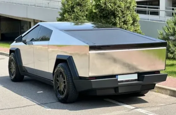 005 Tesla Cybertruck аренда с водителем для фотосессии съемки Київ