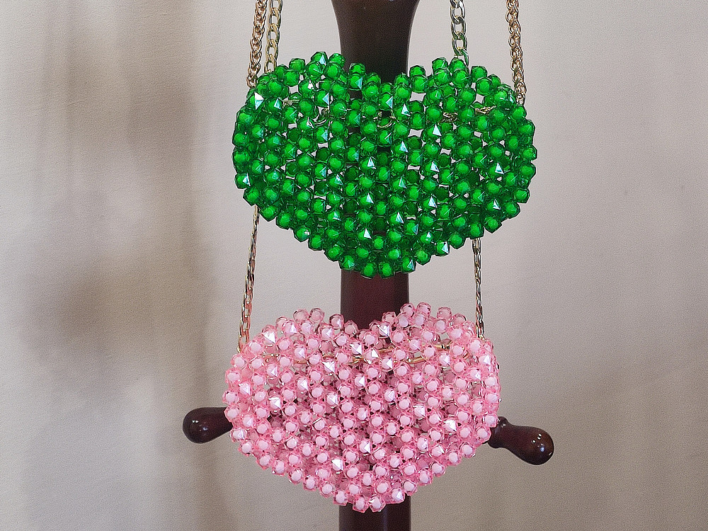 Сумка з бусін у формі серця під замовлення Звенигородка - изображение 1