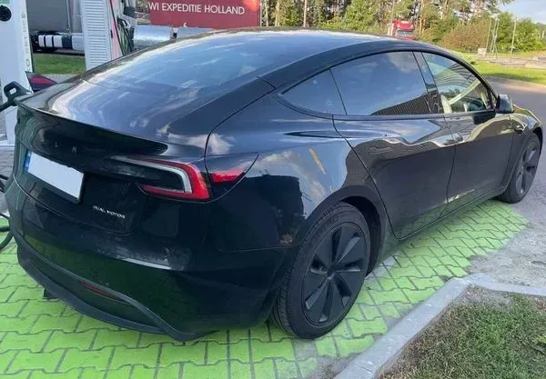 242 Авто на свадьбу Tesla Model 3 черная с водителем Київ - зображення 2