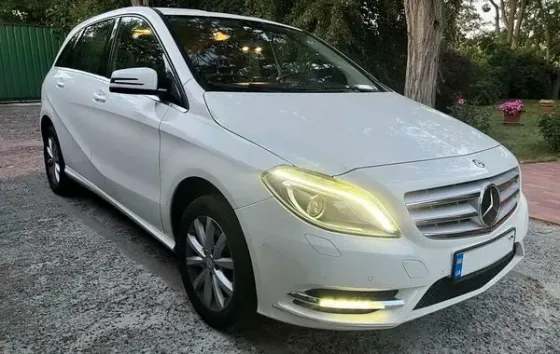 437 Авто на свадьбу Mercedes Benz W246 B class белый Київ