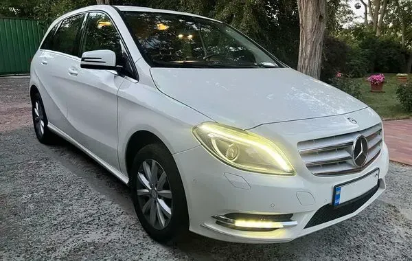 437 Авто на свадьбу Mercedes Benz W246 B class белый Київ - зображення 4