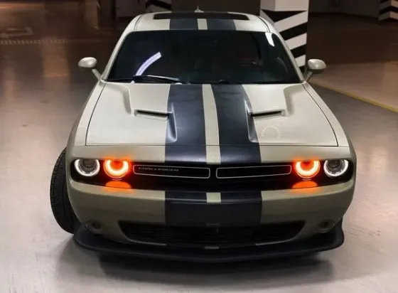 421 Прокат Dodge Challenger 3.6 л без водителя для фотосессии Киев