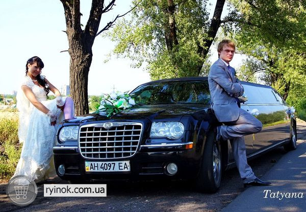 016 Лимузин Chrysler 300C черный аренда на свадьбу день рождения Київ - зображення 4