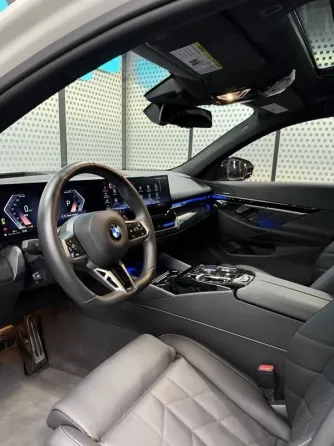 424 Bmw 5 G60 белая прокат без водителя Київ