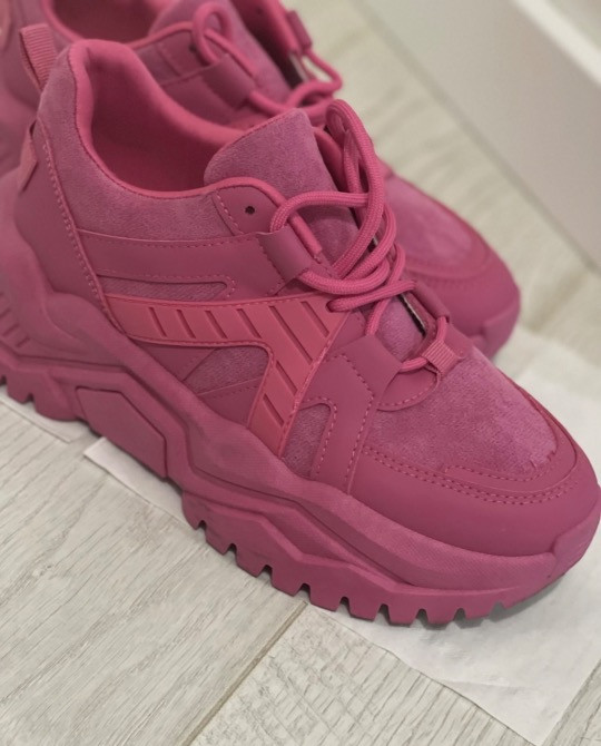 Кроссовки женские Одеса - зображення 1