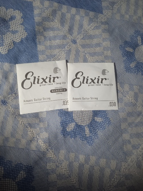 Гитара акустическая с чехлом и двумя струнами Єланець - зображення 5