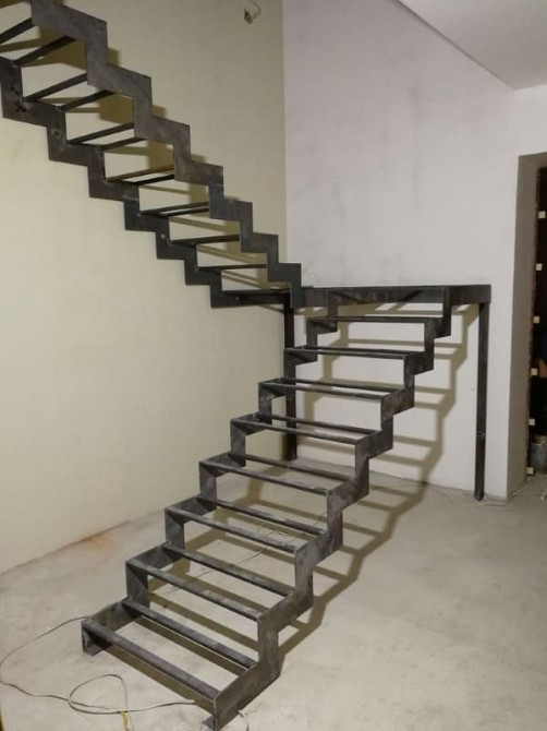 Изготовление металлических каркасов лестниц, любые размеры, установка Київ - зображення 4