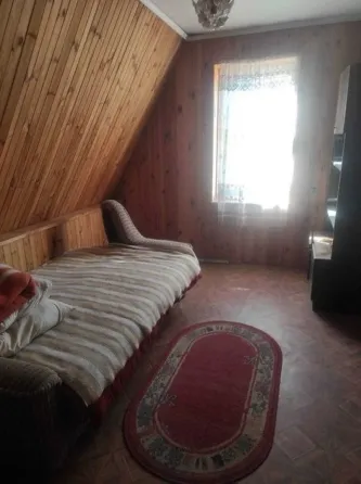 Продаж цегляного дому з ділянкою 9 сот. 2 пов. + гараж Ржищів