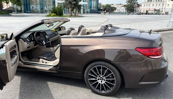 407 Кабриолет Mercedes E350 Bluetec на свадьбу съемки Київ - зображення 8