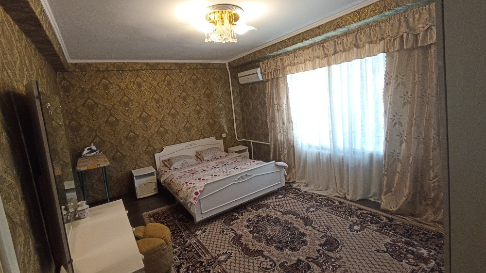 Снять 4-комнатную квартиру в Киеве. Центр. Метро Печерская, посуточно Киев - изображение 3