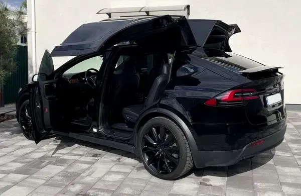 121 Прокат Tesla Model X черная без водителя в Киеве Киев - изображение 7