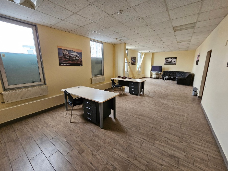 Орендна офісних приміщень в м.Луцьку по вул. Карпенка-Карого Луцьк - зображення 3