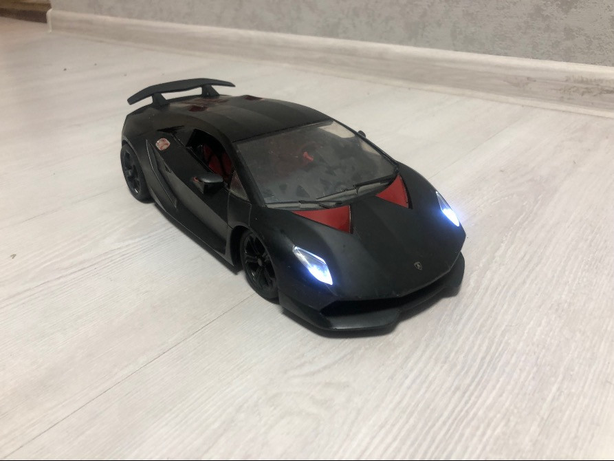 іграшкова машинка на радіо управлінні б/у чорного кольору Киев - изображение 2