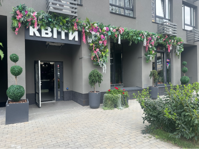Декор фасадів і свят, квартир, офісів, вітрин торгівельних закладів Киев - изображение 6